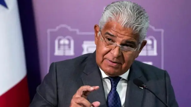 पनामाचे राष्ट्राध्यक्ष जोसे राउल मुलिनो म्हणाले आहेत की त्यांचा देश पनामा कालव्यावरील नियंत्रणाबाबत कोणतीही चर्चा करणार नाही