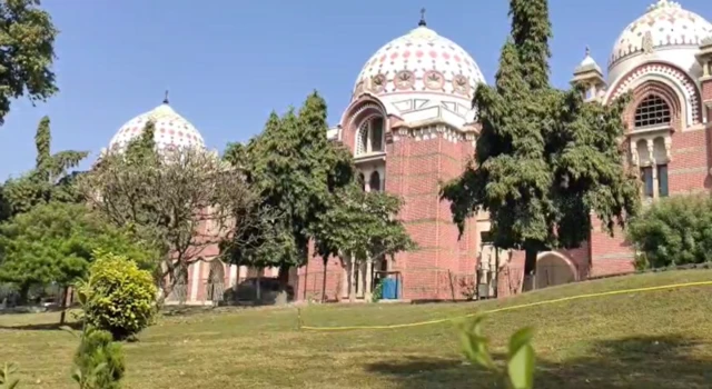 குஜராத், மகாராஜா சாயாஜிராவ் பல்கலைக்கழகம், இந்து சமய ஆய்வுகள் 