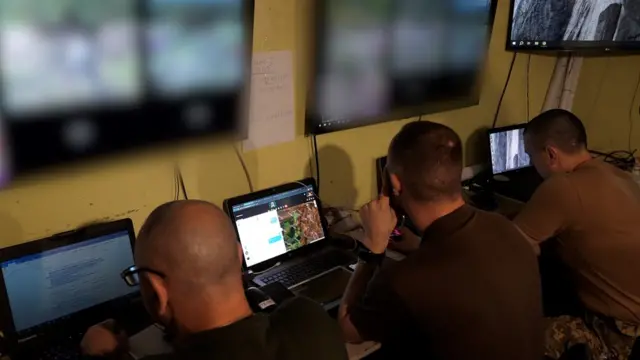 Comandantescbet gg connexionum bunker usando laptops coordenam esforços para recapturar Bakhmut