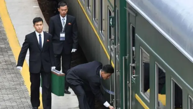 किम यांची खास ट्रेन 