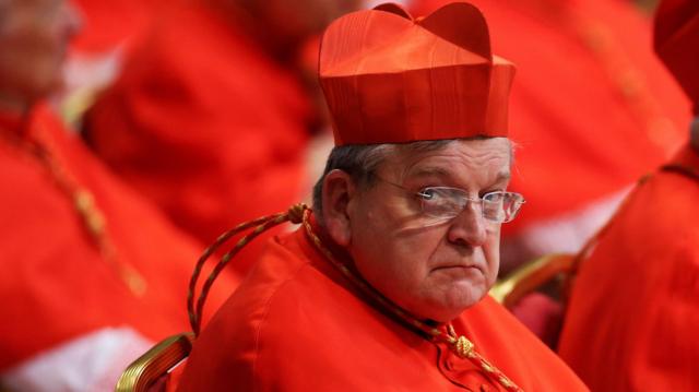El cardenal Raymond Burke.