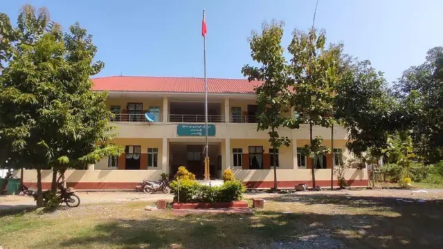 ကောလင်းမြို့ပေါ်မှာ ပြည်သူ့တော်လှန်ရေးအလံ လွှင့်ထူထားနိုင်ပြီလို့ ဓာတ်ပုံနဲ့တကွ ထုတ်ပြန်