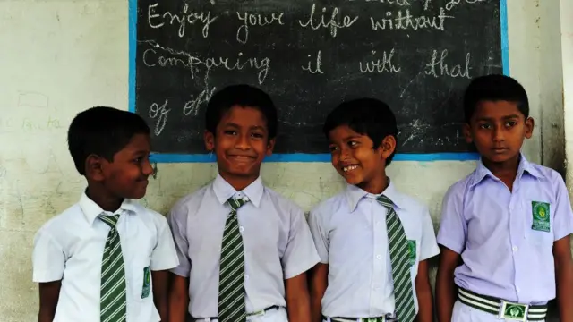 విద్యార్ధులు 