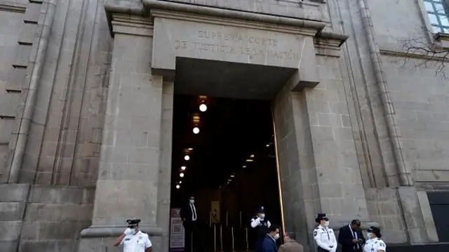 Fachada da Suprema Corte do México