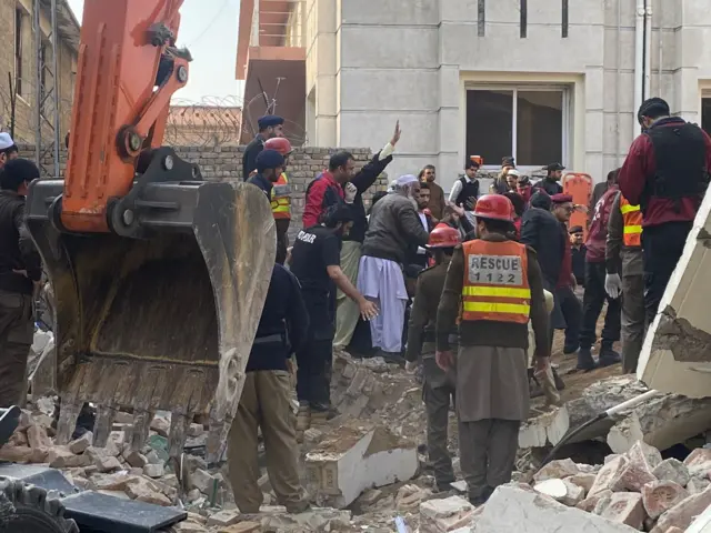 ਪੇਸ਼ਾਵਰ ਧਮਾਕਾ 