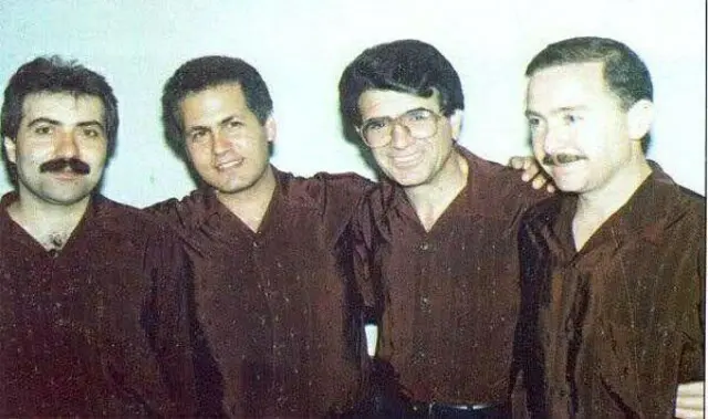 از چپ به راست: جمشید عندلیبی، داریوش پیرنیاکان، محمدرضا شجریان و جمشید محبی
