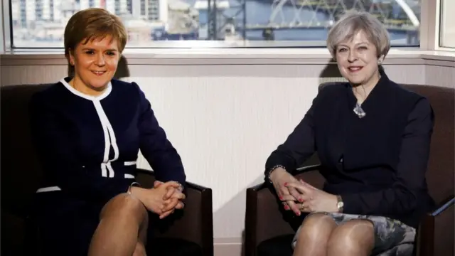 蘇格蘭首席部長尼古拉·斯特金和英國首相特裏莎‧梅
