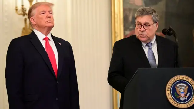 Donald Trump y William Barr