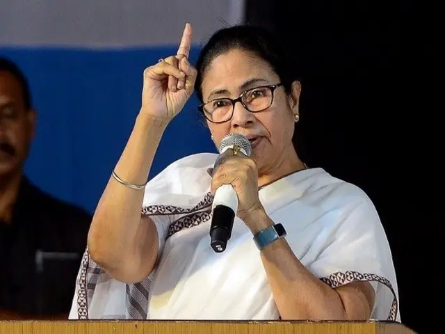 দুই দেশের বর্তমান সম্পর্কের নিরিখে মুখ্যমন্ত্রীর মন্তব্য বেশ তাৎপর্যপূর্ণ- ফাইল চিত্র । 