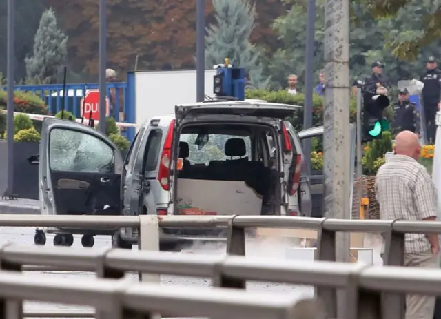 من مكان التفجير