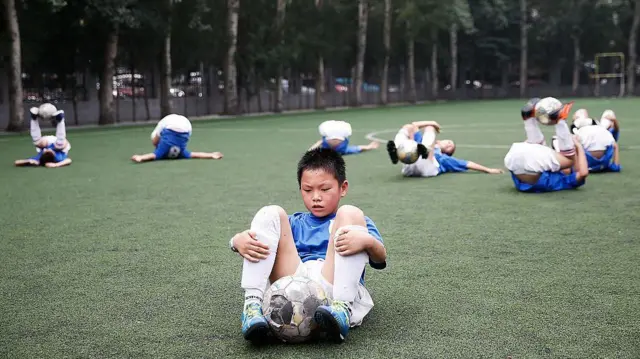 青训小孩