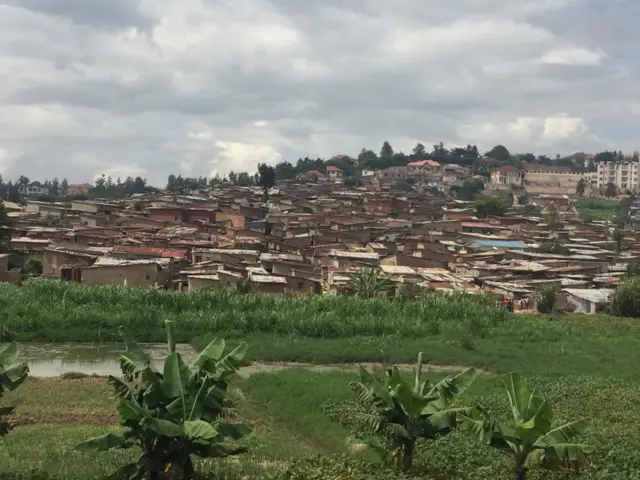 Ingo amagana mu mujyi wa Kigali zegereye ibishanga zigomba gusenywa muri ibi bikorwa bikomeje