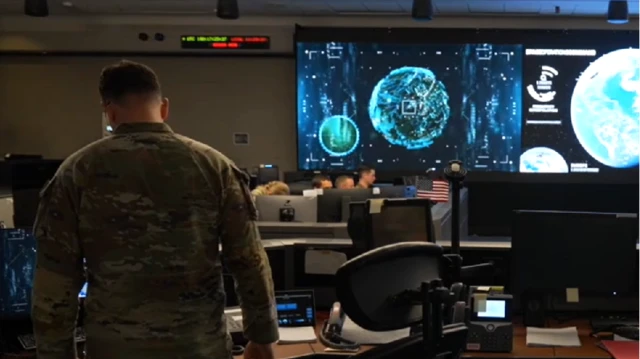 центр предупреждения и слежения за ракетными пусками Космических сил США на базе Бакли