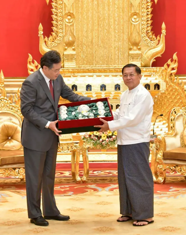 တရုတ်