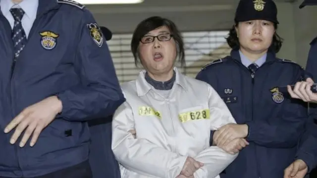 ลี แจ ยอง, อี แจ ยอง, ซัมซุง, สินบน, สอบปากคำ, เกาหลีใต้, ชเว ซูน ซิล, ปัก กึน เฮ, ประธานธิบดี, ถอดถอน