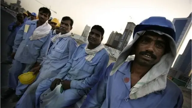 প্রবাসী শ্রমিকদের বিদেশে কষ্টে অর্জিত অর্থে বাংলাদেশের অনেক পরিবার নির্ভরশীল
