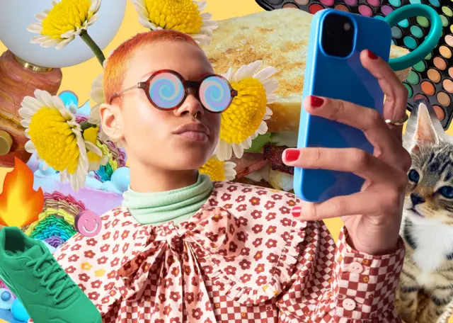 சமூக ஊடக 'இன்ப்ளுயன்சர்' - பணம் ஈட்டும் முழு நேர தொழிலாகக் கூடுமா?