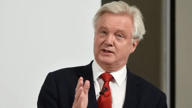 دیوید دیویس