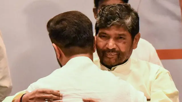 एलजेपी की टूट और अब चिराग पर भरोसा