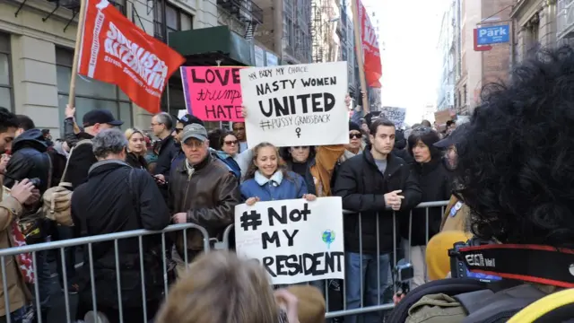 Демонстранты