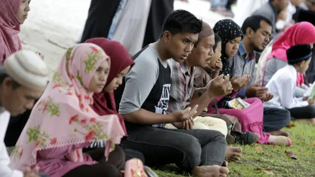 peringatan tsunami banda aceh