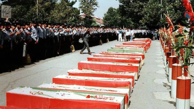 تشیع پیکر سرنشینان هواپیمای ایرباس ایران در تهران