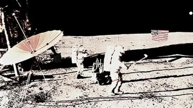 Гольф на Місяці