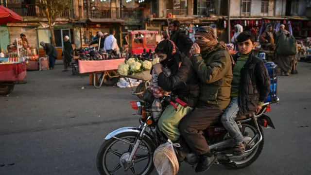 তালেবানের ক্ষমতা দখলের পর বিদেশে আফগানিস্তানের সম্পদ জব্দ অবস্থায় রয়েছে।