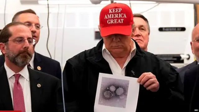 डोनल्ड ट्रंप