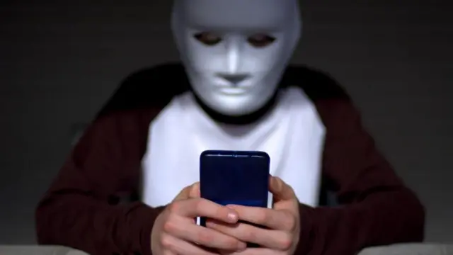 సైబర్ క్రైమ్, ప్రైవేట్ ఫోటోలు, వీడియోలు, పోర్న్సైట్లు, వైరల్