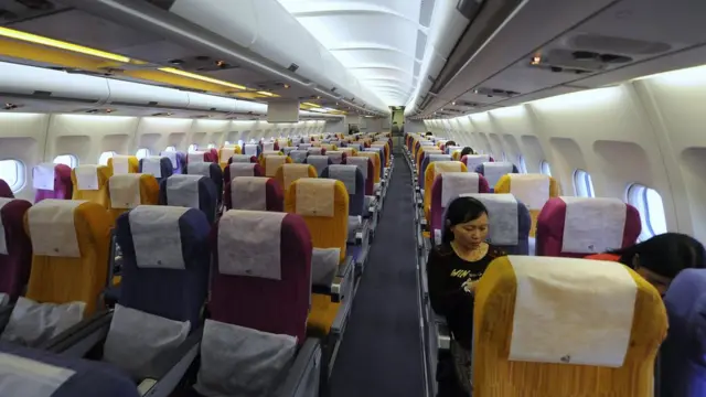 ผู้โดยสารอยู่ในเครื่องบินโดดเดี่ยว