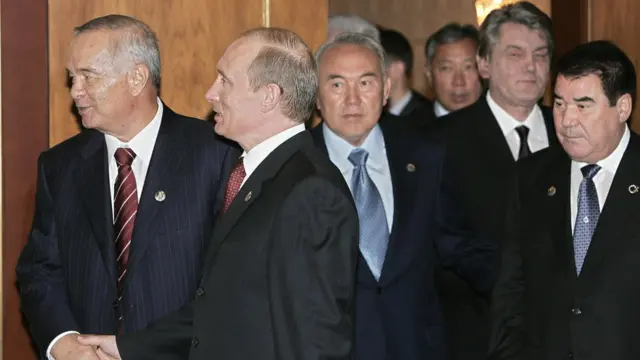 2005 йил 8 май, Москва. Иккинчи Жаҳон урушидаги ғалабанинг 60 йиллиги тантаналари