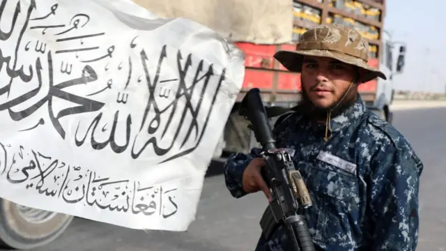 أحد عناصر طالبان