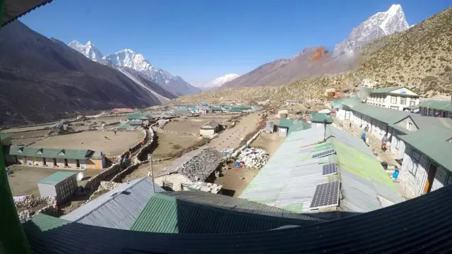 ایورسٹ ڈائری