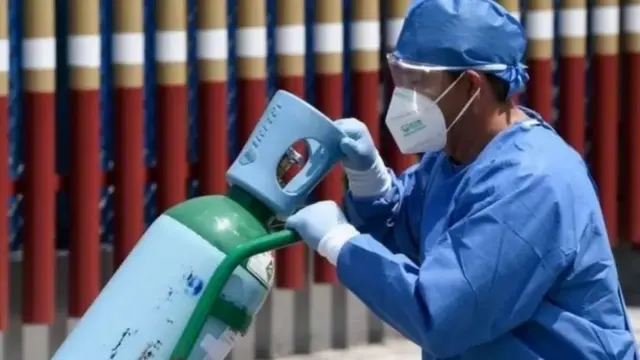 कोरोना आरोग्य संकट