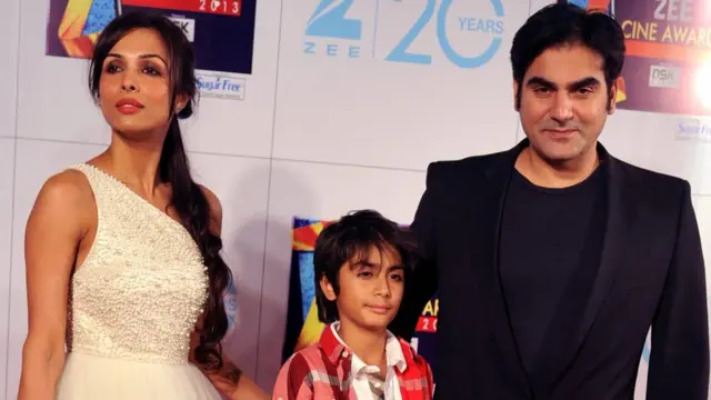 ارباز،ملائکہ