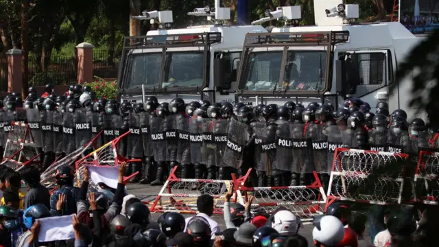 အကြမ်းဖက်နှိမ်နင်းမှုတွေဖြစ်လာမှာ စိုးရိမ်စရာရှိ