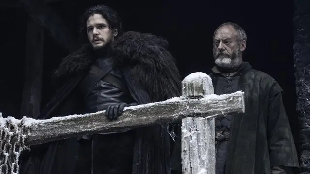 ازی تاج و تخت