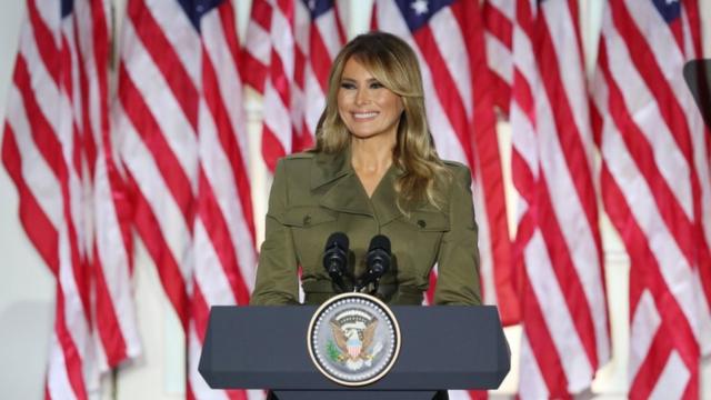 Primera dama melania desaparece otra deals vez de la casa blanca