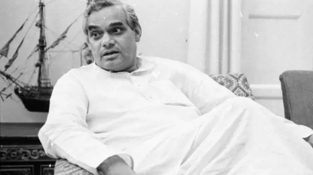 जनसंघातर्फे अटलबिहारी वाजपेयी 'जनता पक्षा'चा चेहरा होते.