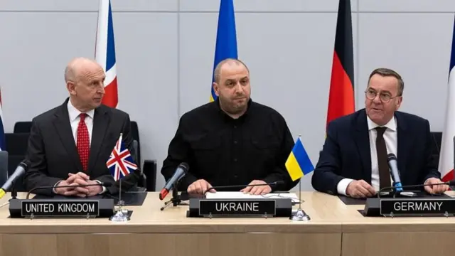 यूक्रेन, ब्रिटेन और जर्मनी के प्रतिनिधि