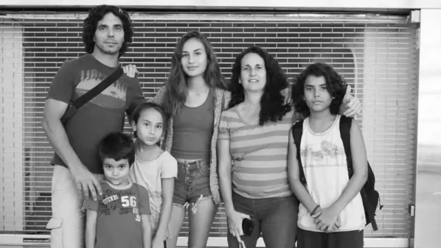 Umuryango wa Olaf Kalderon igihe wari ugikwiye.