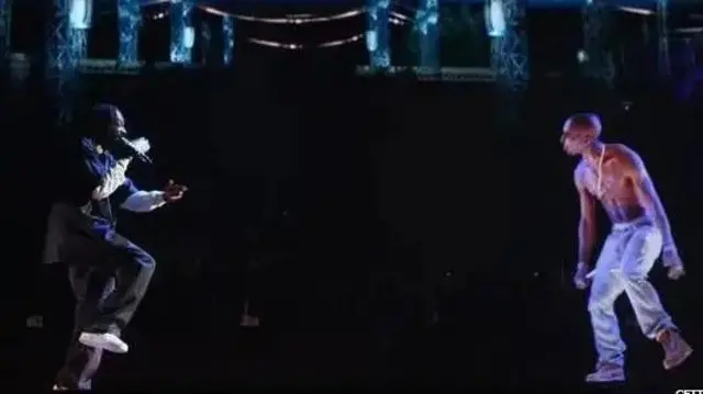 سنہ 2012 میں ٹوپاک شکور کو ہولوگرام کے ذریعے پیش کیا گيا تھا