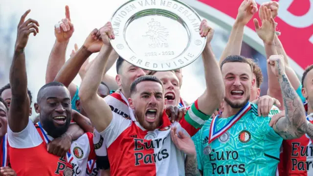 فاینورد فصل قبل توانست برای اولین بار از سال ۲۰۱۷ قهرمان فوتبال هلند شود