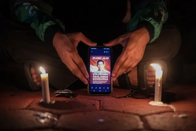 Unjuk rasa damai ojol