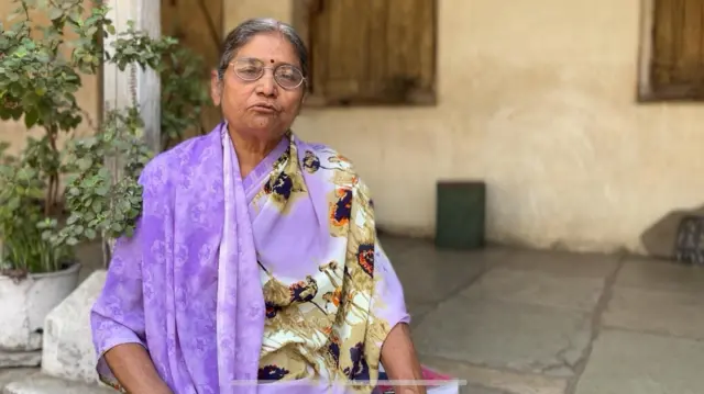 पुष्पा खानापुरे