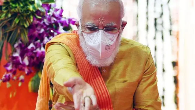 नरेंद्र मोदी