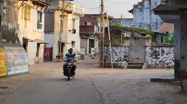 ઘટના બાદથી બોરીસણા ગામમાં શોકનો માહોલ છે