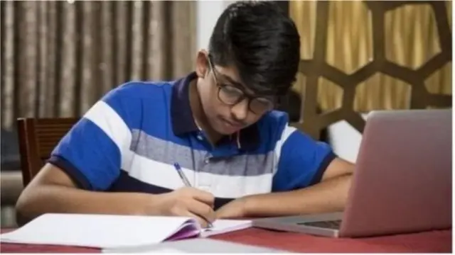 విద్యార్థి, కోడింగ్, స్కూల్, బడి, ఆన్‌లైన్ కోర్సులు