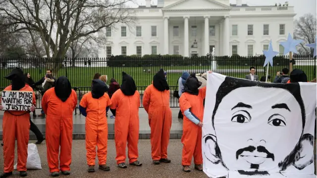 Protesta por los detenidos en Guantánamo.